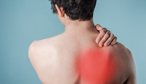 5 najčastejších príčin bolesti pod lopatkou, tip na vhodné cviky